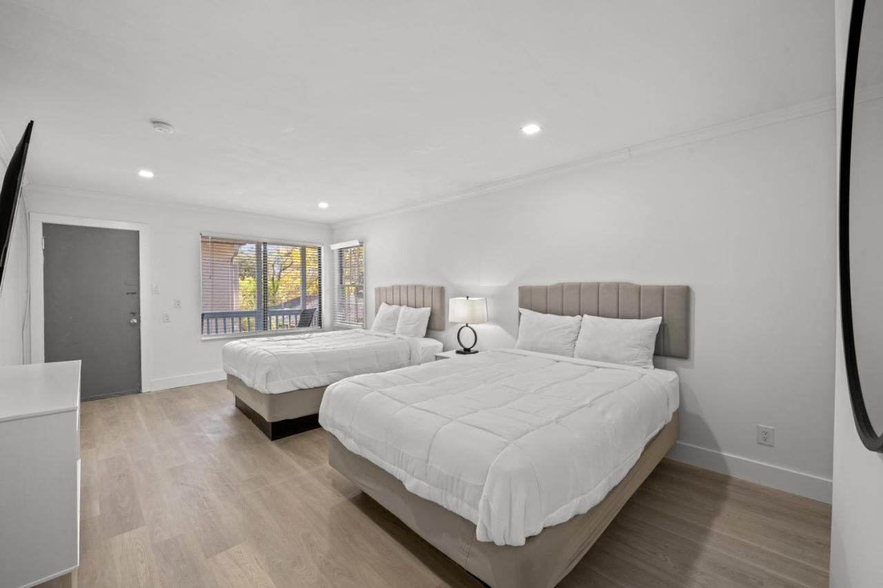 マートルビーチ Serendipity Bed & Breakfast エクステリア 写真